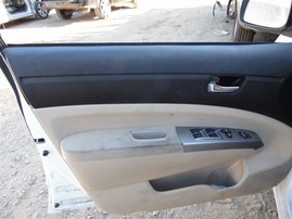 2005 Toyota Prius White 1.5L AT #Z23465